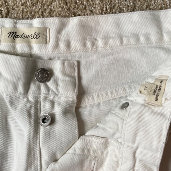 Madewell Relaxed Denim Shorts in Tile White - Picture 3 of 5